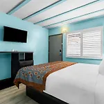 Rodeway Inn & Suites North Hollywood Burbank Airport - Universal Area