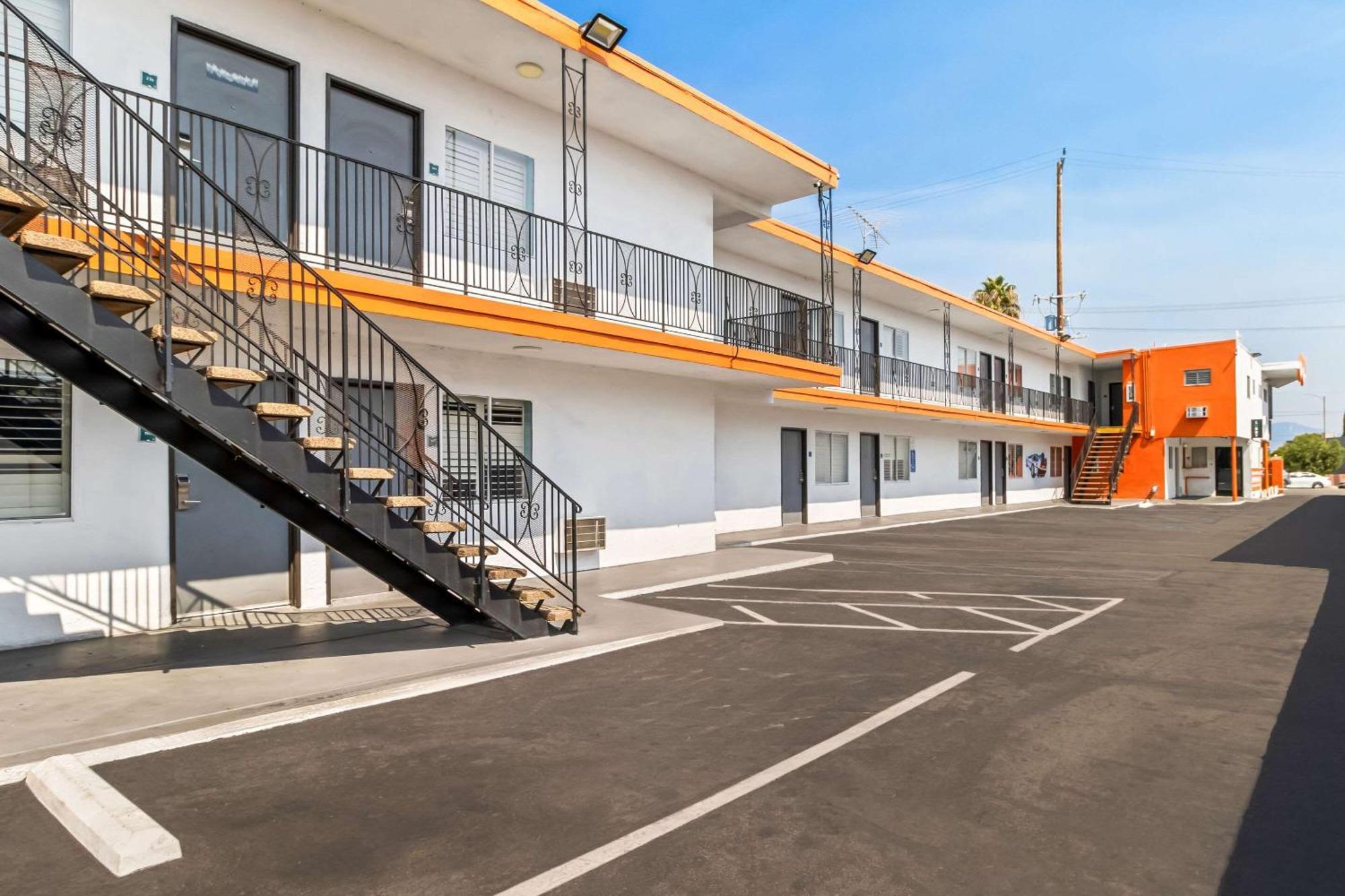 Hotel Rodeway & North Hollywood Burbank Airport - Universal Area Los Ángeles